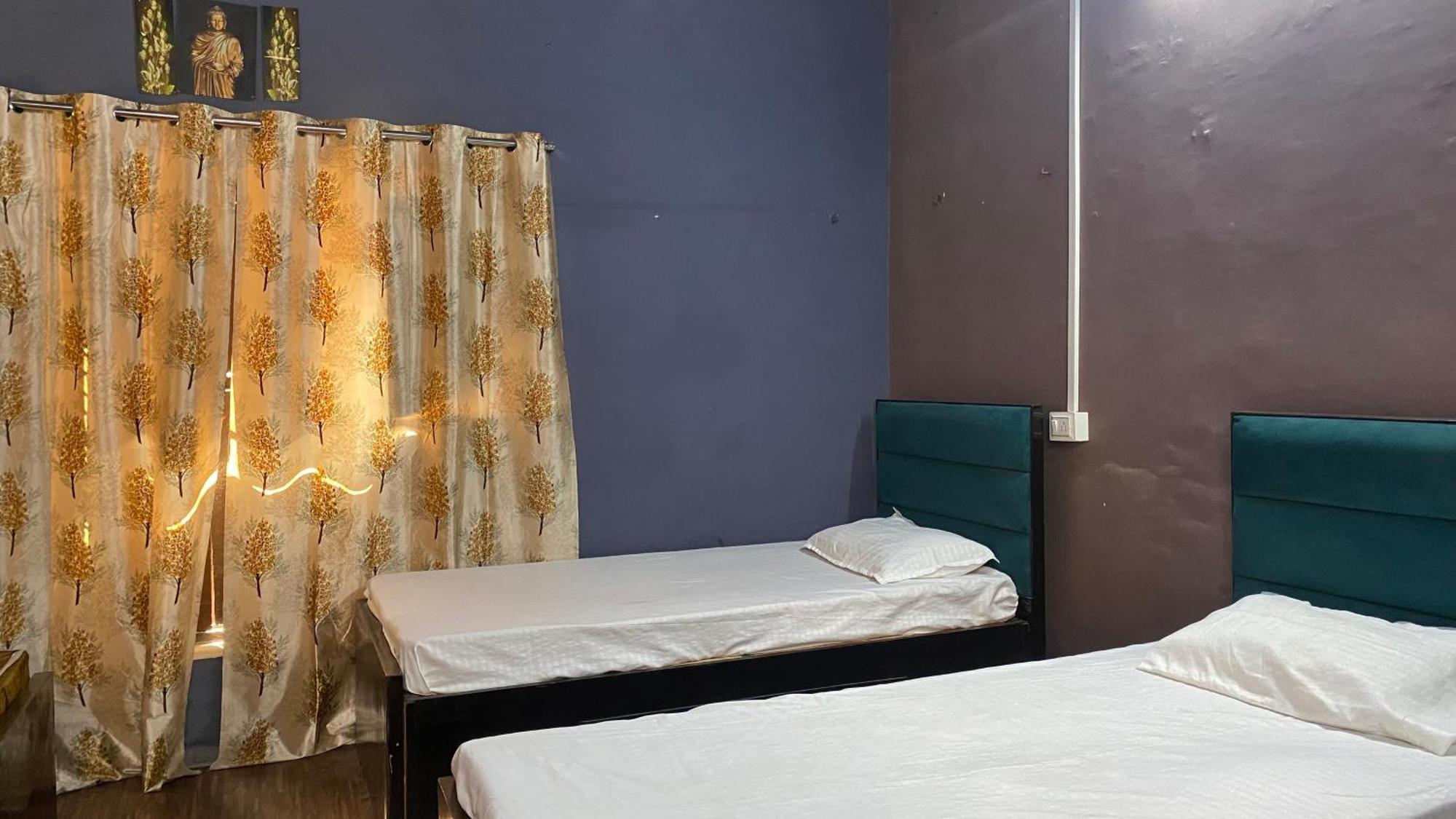 Rudra Home Stay Varanasi Eksteriør billede